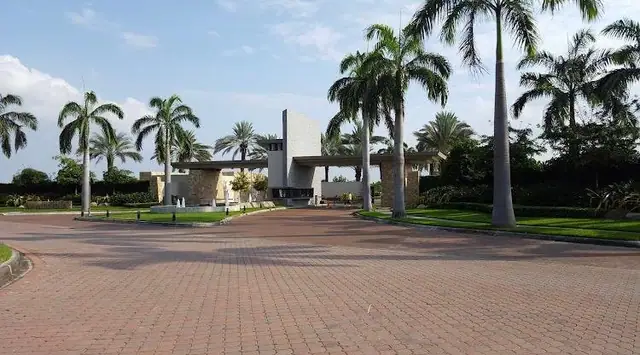 Península Isla Mocoli 550 m